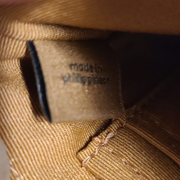 Coach Wristlet Corner Zip  In Signature Canvas - Picture 7 of 10